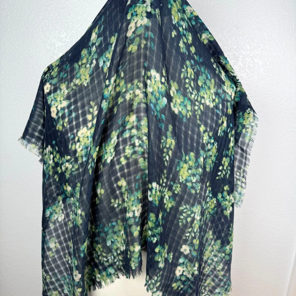 J. Jill Navy Blue Green Floral Fine Knit Square Scarf Eyelash Fringe 39x39